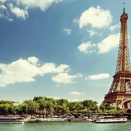 Charmente Dependance Proche Et Paris Holiday home Roissy-en-Brie